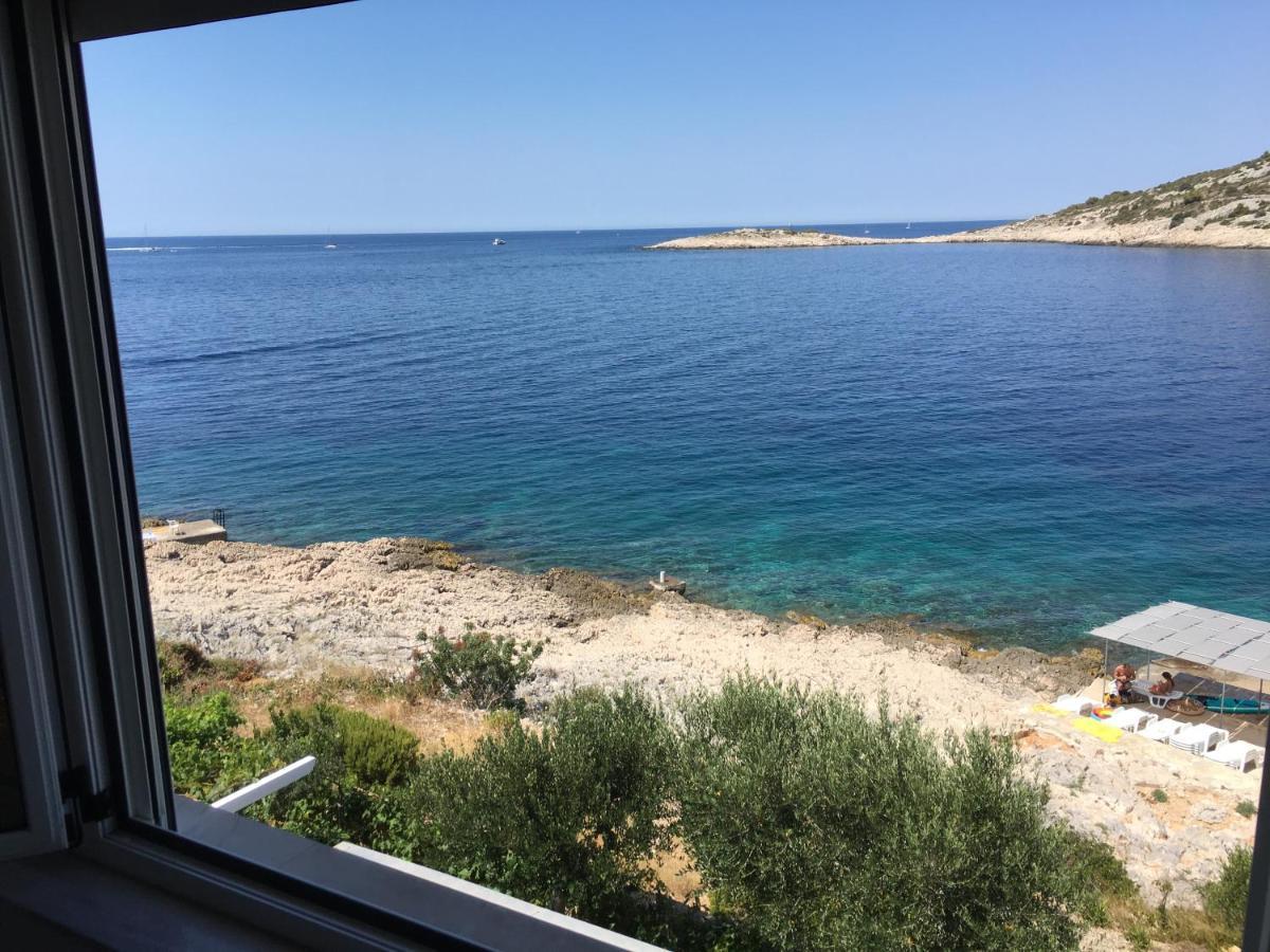 Direkt Am Meer-Apartments Puntaplanka Rogoznica  Exterior foto