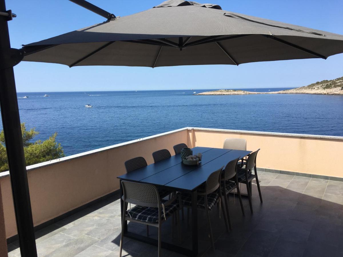 Direkt Am Meer-Apartments Puntaplanka Rogoznica  Exterior foto