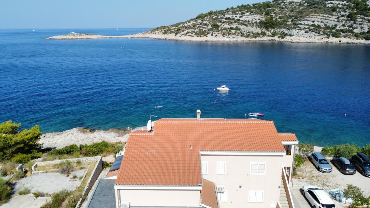 Direkt Am Meer-Apartments Puntaplanka Rogoznica  Exterior foto