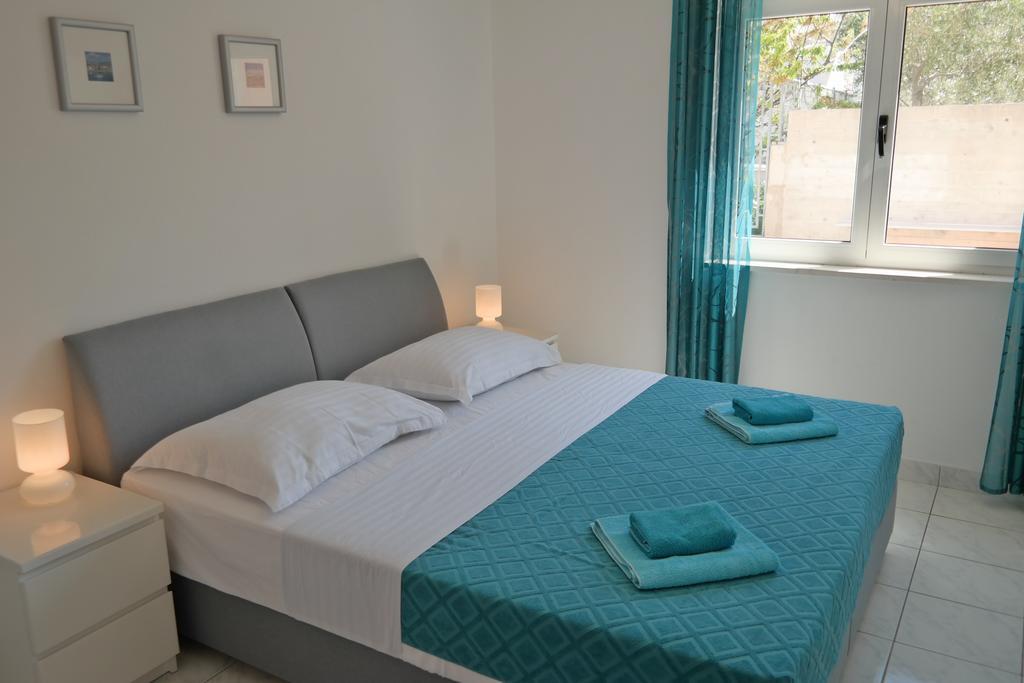 Direkt Am Meer-Apartments Puntaplanka Rogoznica  Exterior foto