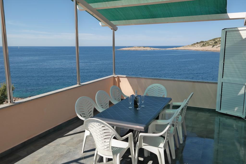 Direkt Am Meer-Apartments Puntaplanka Rogoznica  Exterior foto