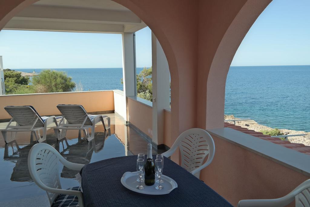 Direkt Am Meer-Apartments Puntaplanka Rogoznica  Habitación foto