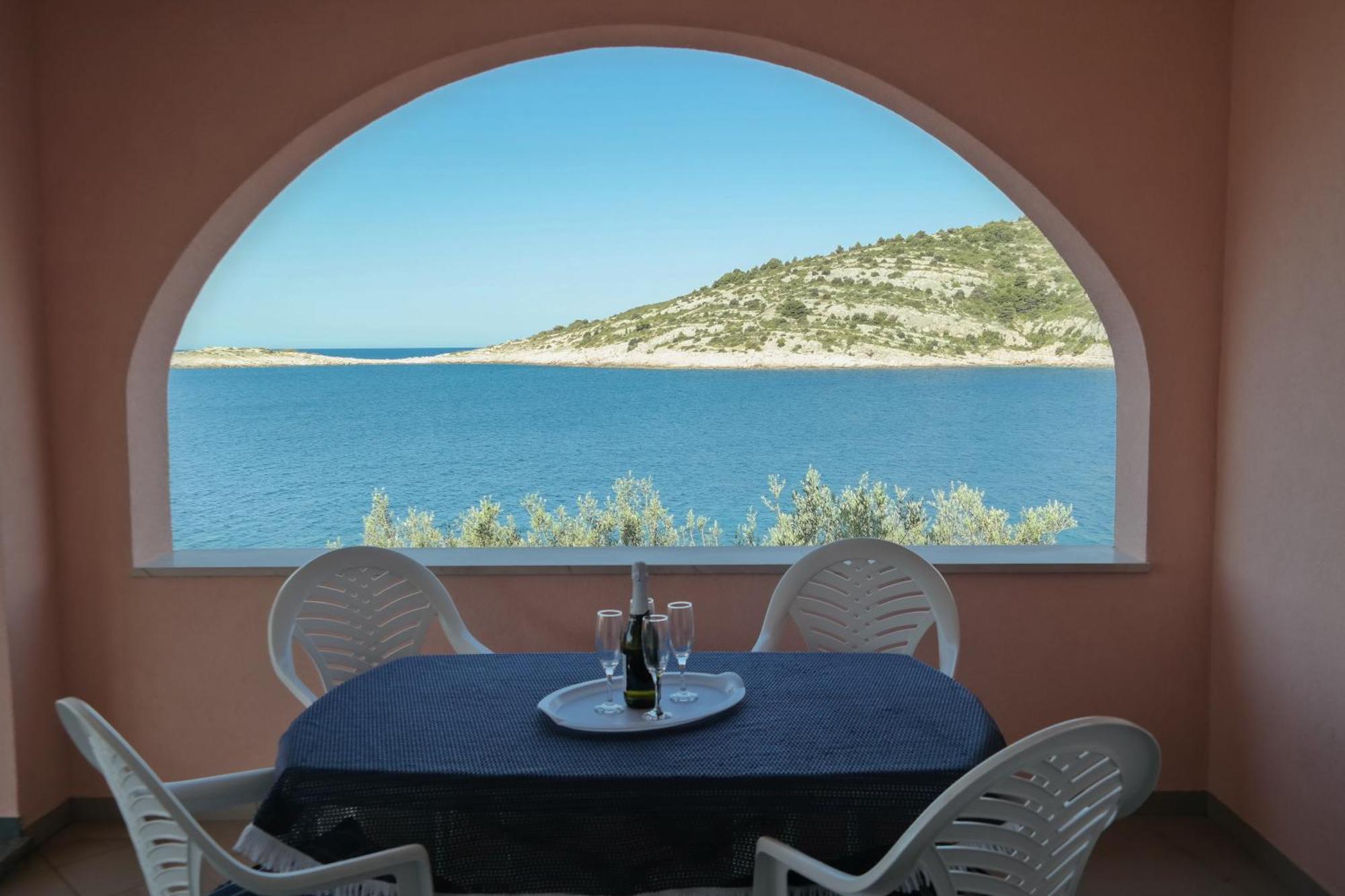 Direkt Am Meer-Apartments Puntaplanka Rogoznica  Exterior foto
