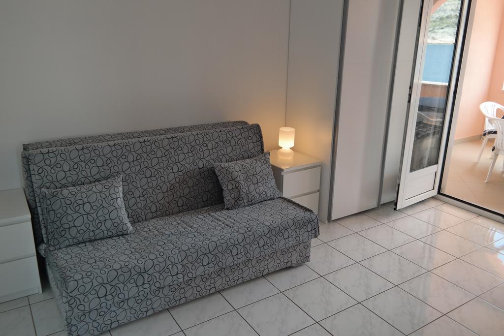 Direkt Am Meer-Apartments Puntaplanka Rogoznica  Exterior foto